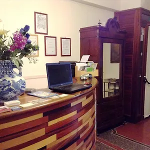 https://hotel-bernheof.hotelitalianriviera.com